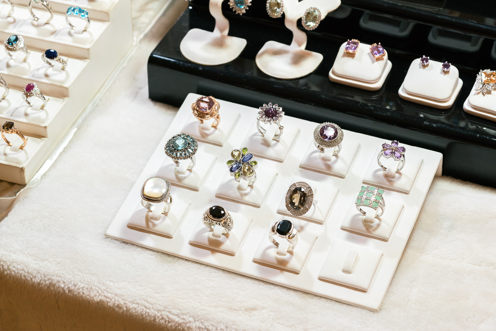 The Jewellery Industry prefers experienced employees as it's a specialised industry.